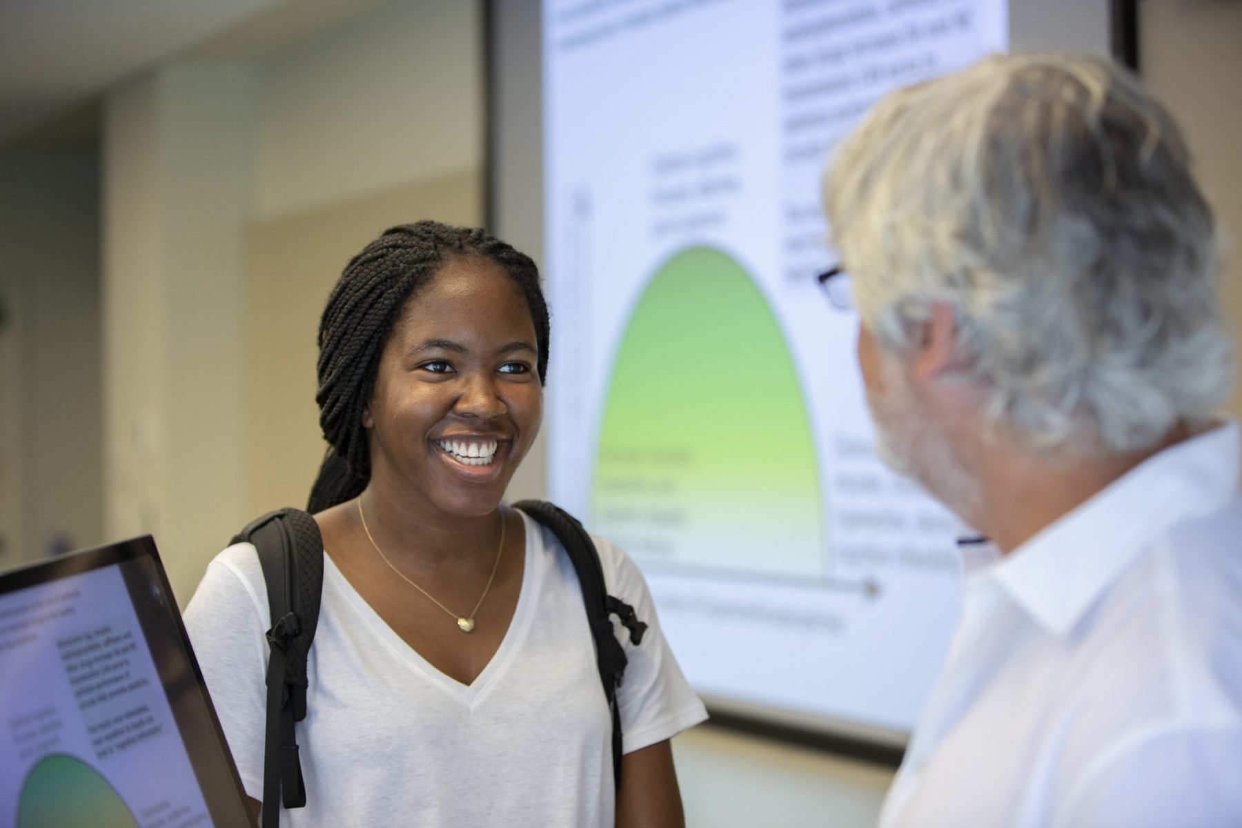 PSYC 1100: General Psychology course, taught by Professor of Psychological Sciences James Chrobak, in the Bousfield Psychology Building on August 7, 2019. (Bri Diaz/UConn Photo)