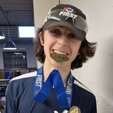 Headshot of Jonathon Ploma, UConn ECE Student Ambassador